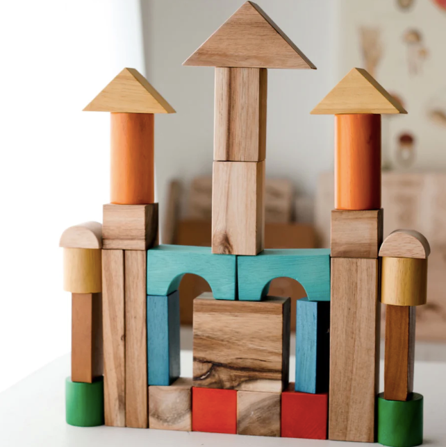 Q Toys |  Natural Colour Wooden Blocks (34 piece)