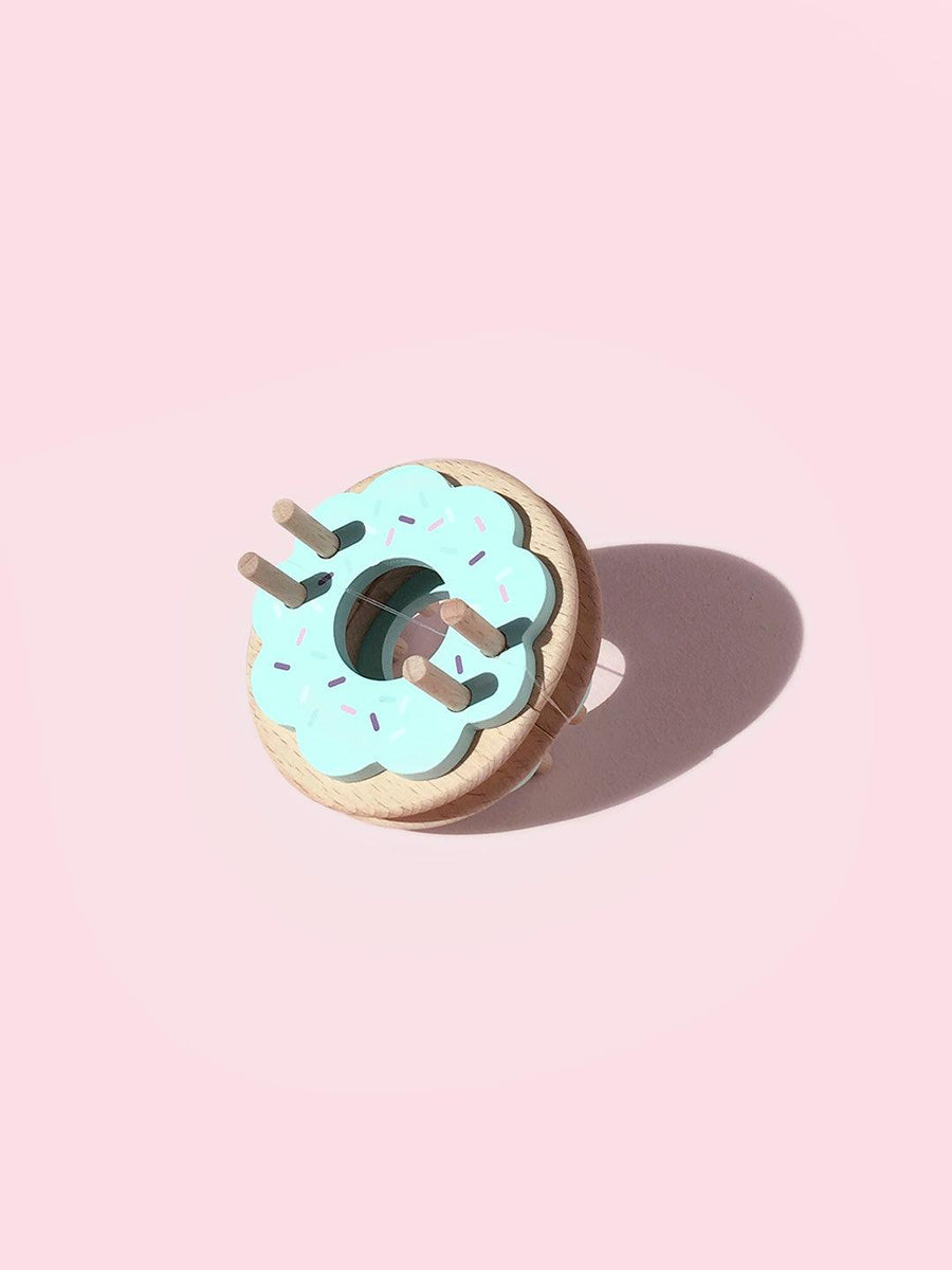 Donut Pom Maker – Blue Frost (MEDIUM) | Pom Maker | Little Lights Co.