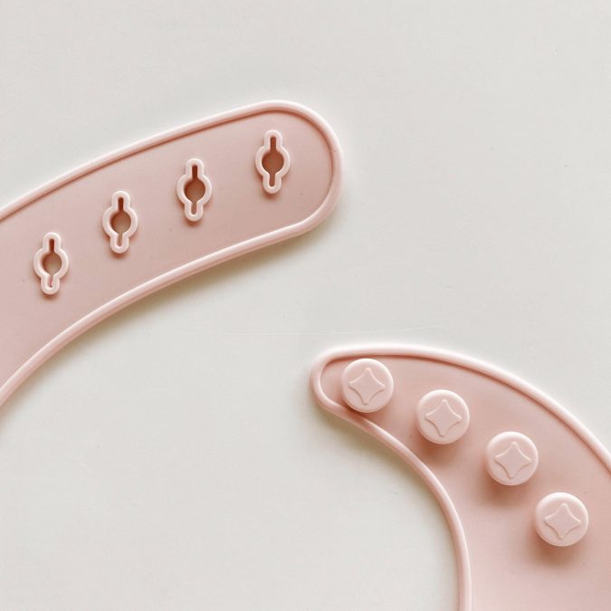 Little Lights Co | Silicone Baby Bib, Blush - Image 3