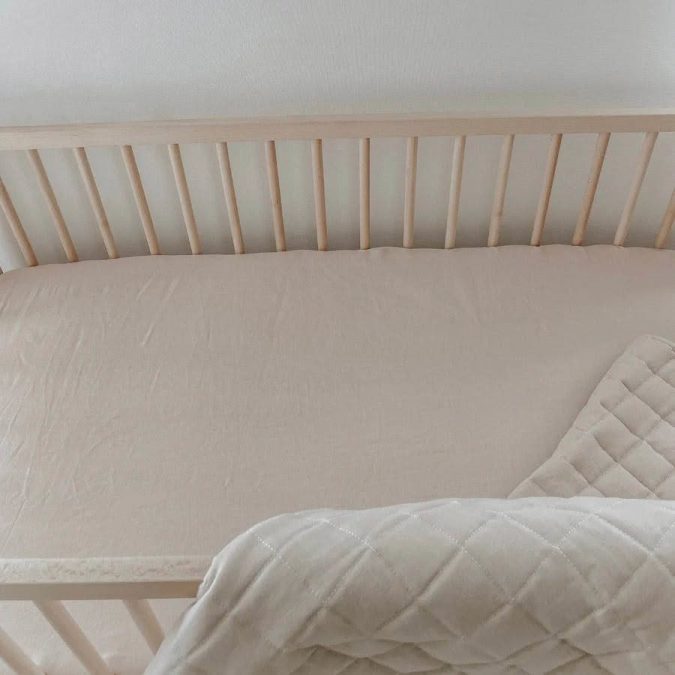 Home Lab | Linen Fitted Cot Sheet, Latte - Image 4