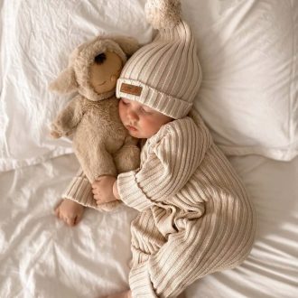Little B's Nursery | Ribbed Baby Beanie, Honey Milk