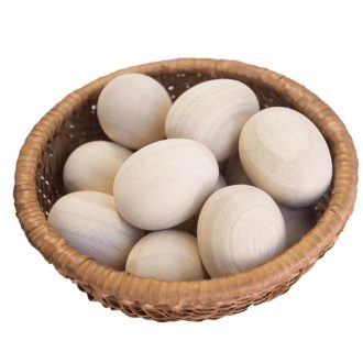 Qtoys | 12 Wooden Eggs in Basket