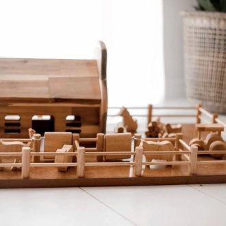 Qtoys | Wooden Farm and Barn Play Set