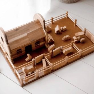 Qtoys | Wooden Farm and Barn Play Set