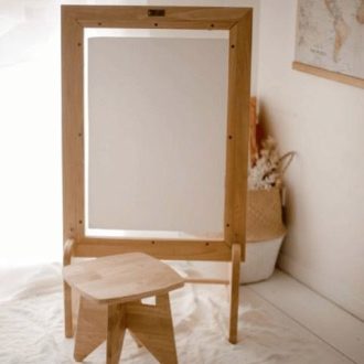 Qtoys | Perspex Easel