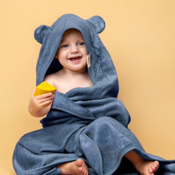 Kiin | Hooded Towel, Blue Shadow