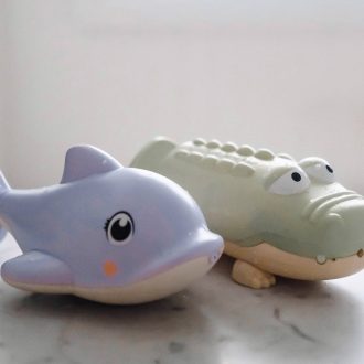 SUNNYLiFE | Water Squirter, Dolphin