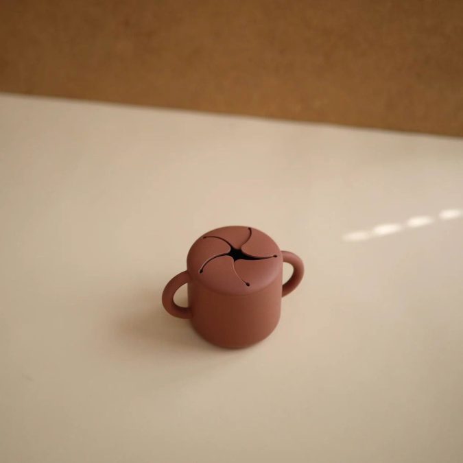 Mushie | Snack Cup, Woodchuck - Image 2