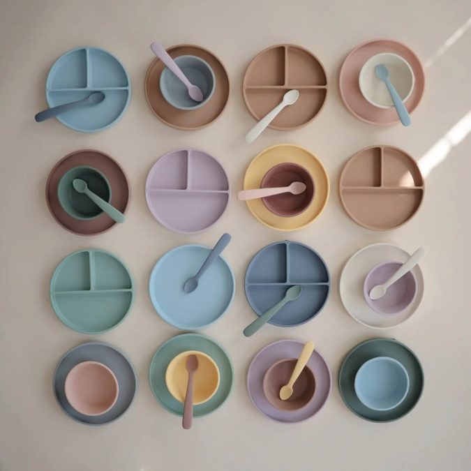 Mushie | Silicone Suction Divided Plate, Tradewinds - Image 3