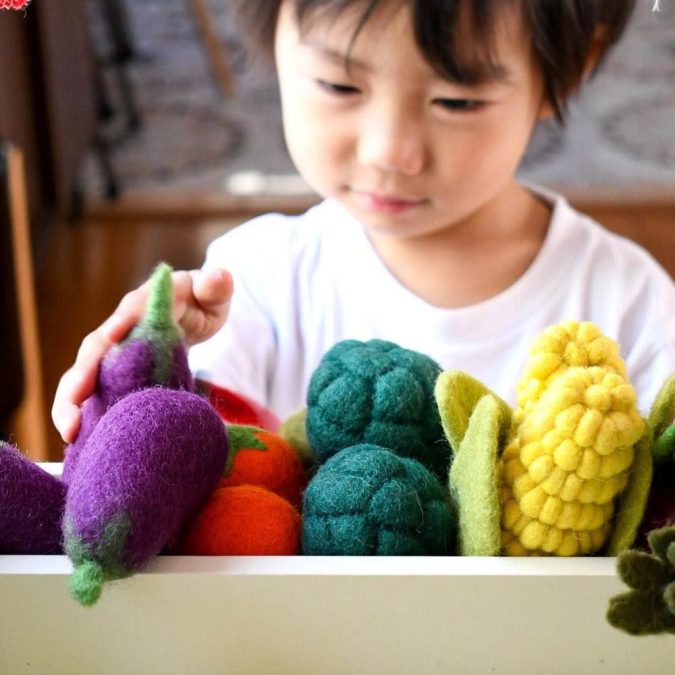 Tara Treasures | Felt Vegetables and Fruits Play Set B (11pc) - Image 5