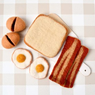 Tara Treasures | Felt Play Food, Bacon and Eggs Set