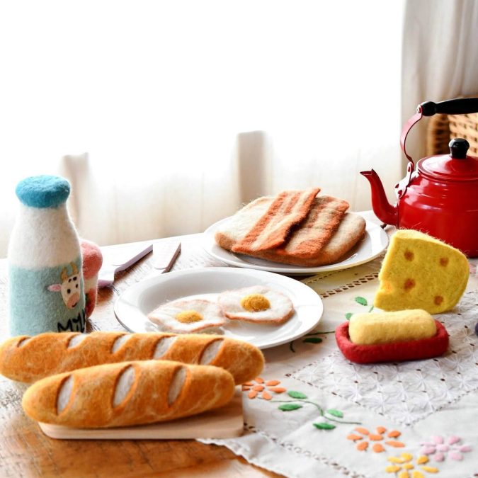 Tara Treasures | Felt Play Food, Bacon and Eggs Set - Image 6