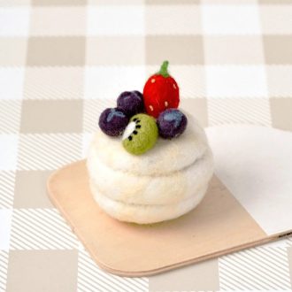 Tara Treasures | Felt Play Food, Pavlova Meringue Dessert