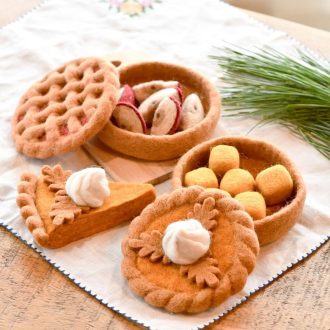 Tara Treasures | Felt Play Food, Pumpkin Pie Slice