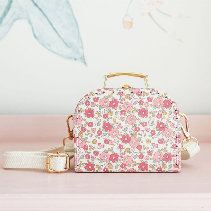 Crossbody carry case in pink rose garden