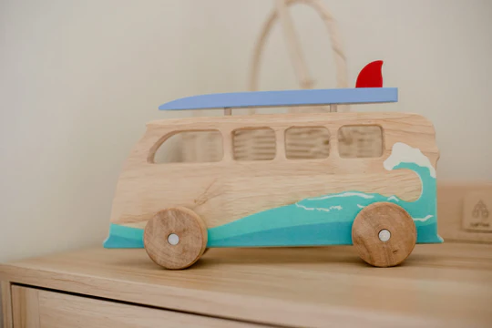 Qtoys | Wooden Surfing Van - Image 3