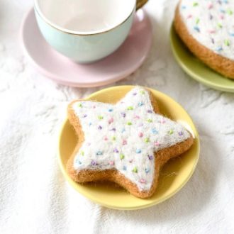 Felt star cookie