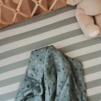 Fox & Fallow | Organic Cot Sheet, Sage Stripe