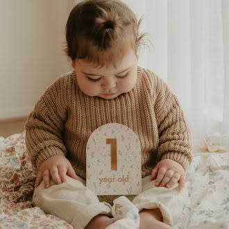 Fox & Fallow | Baby Milestone Cards, Broderie