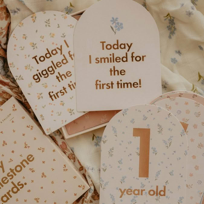 Fox & Fallow | Baby Milestone Cards, Broderie - Image 3