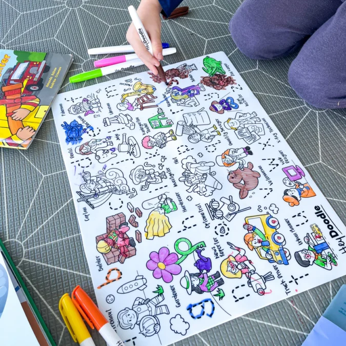 HeyDoodle | Reusable Colouring Mat, When I Grow Up (Large) - Image 3